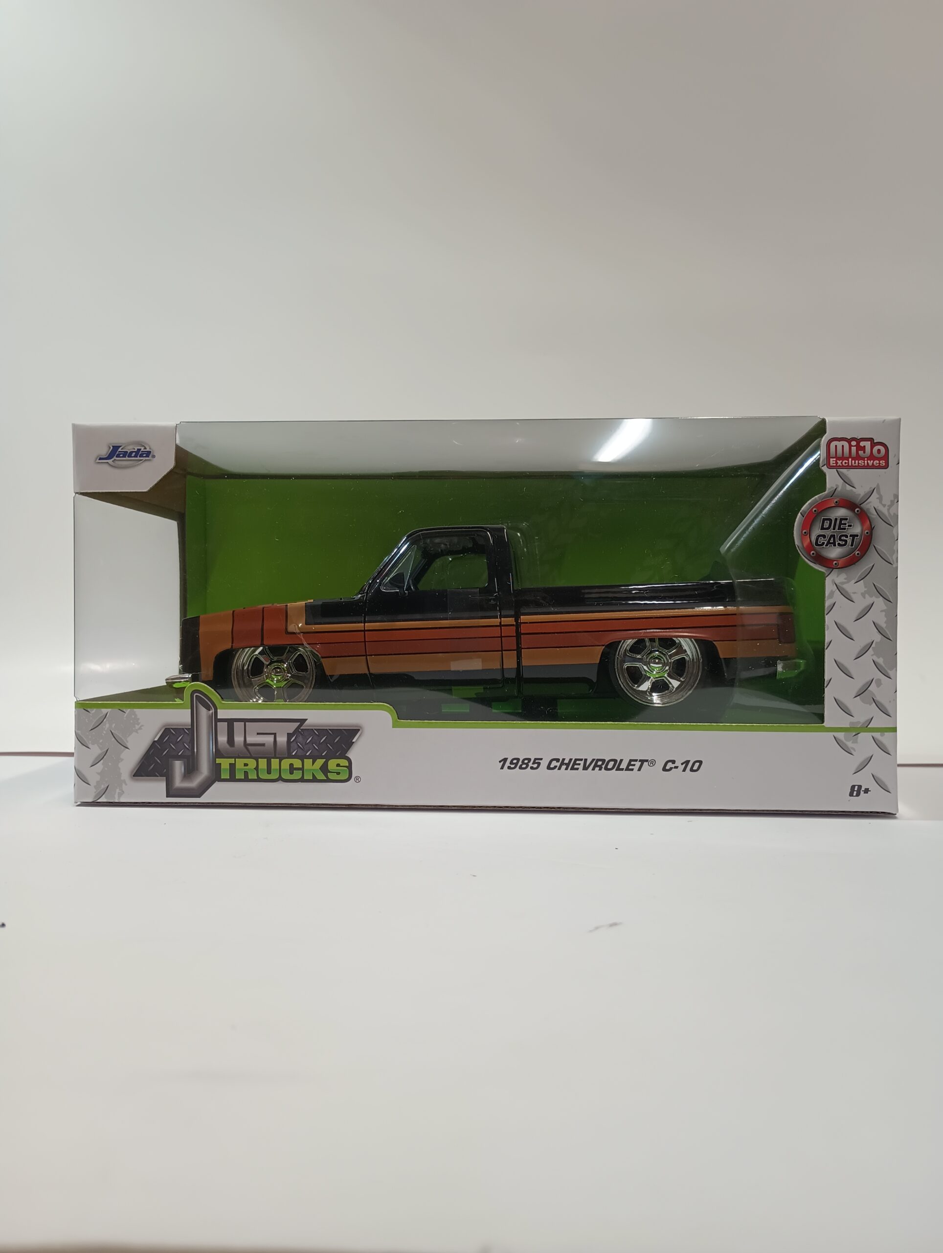 1985 CHEVROLET C-10 1:24 DIECAST BY JADA - Imagen 2
