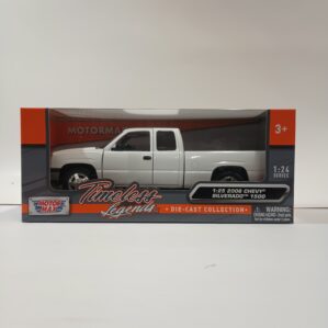 2006 CHEVY SILVERADO 1500 WHITE 1:25 DIECAST BY MOTORMAX