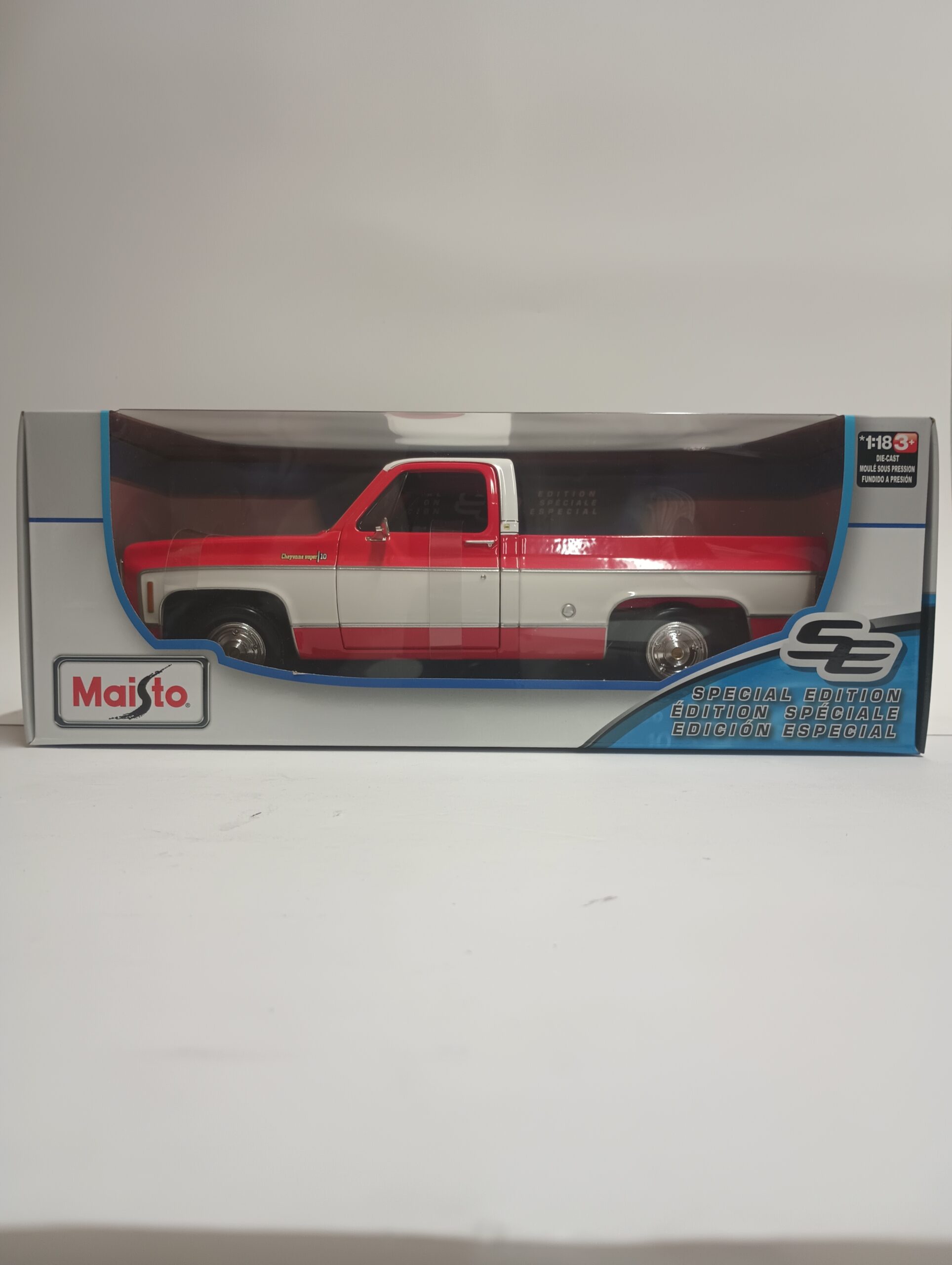 1974 CHEVROLET C10 CHEYENNE SUPER 1:18 DIECAST BY MAISTO - Imagen 2