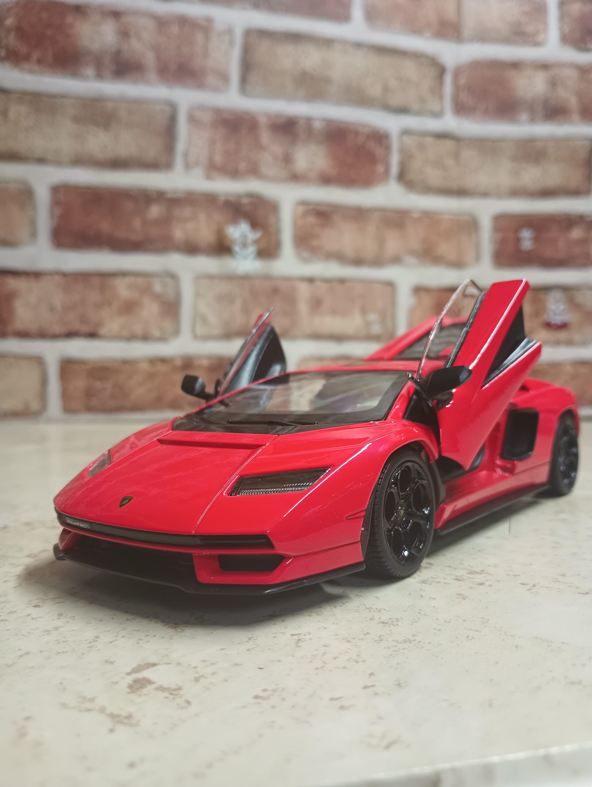 LAMBORGHINI COUNTACH LPI800-4 DIECAST BY WELLY - Imagen 2
