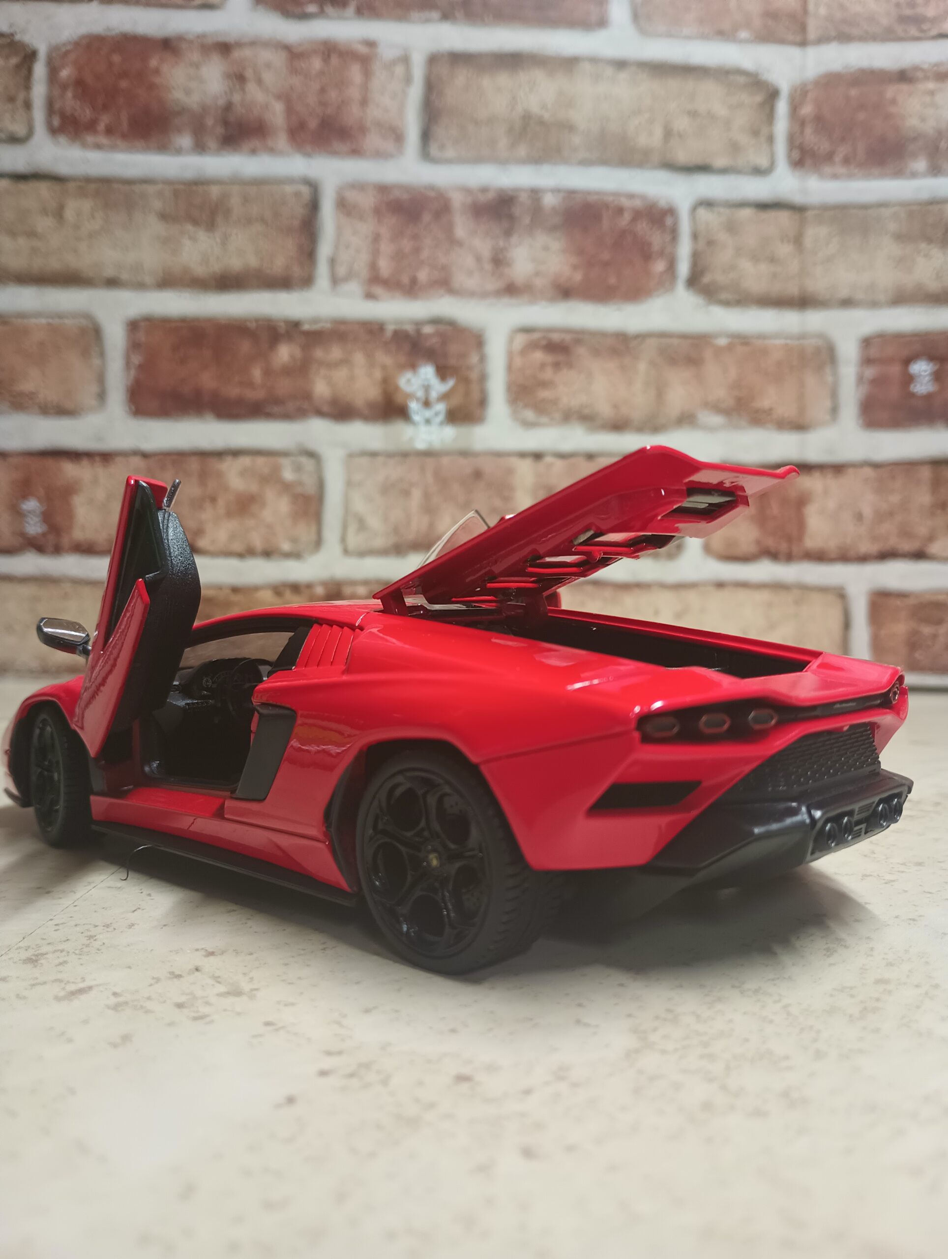 LAMBORGHINI COUNTACH LPI800-4 DIECAST BY WELLY - Imagen 3