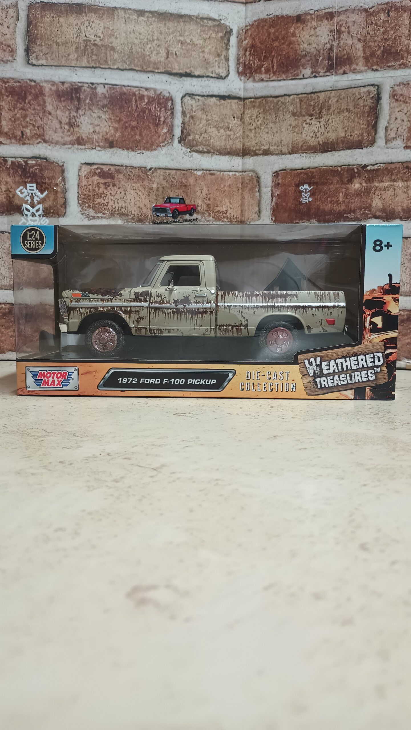 1972 FORD F-100 PICKUP RUSTY 1:24 DIECAST BY MOTORMAX