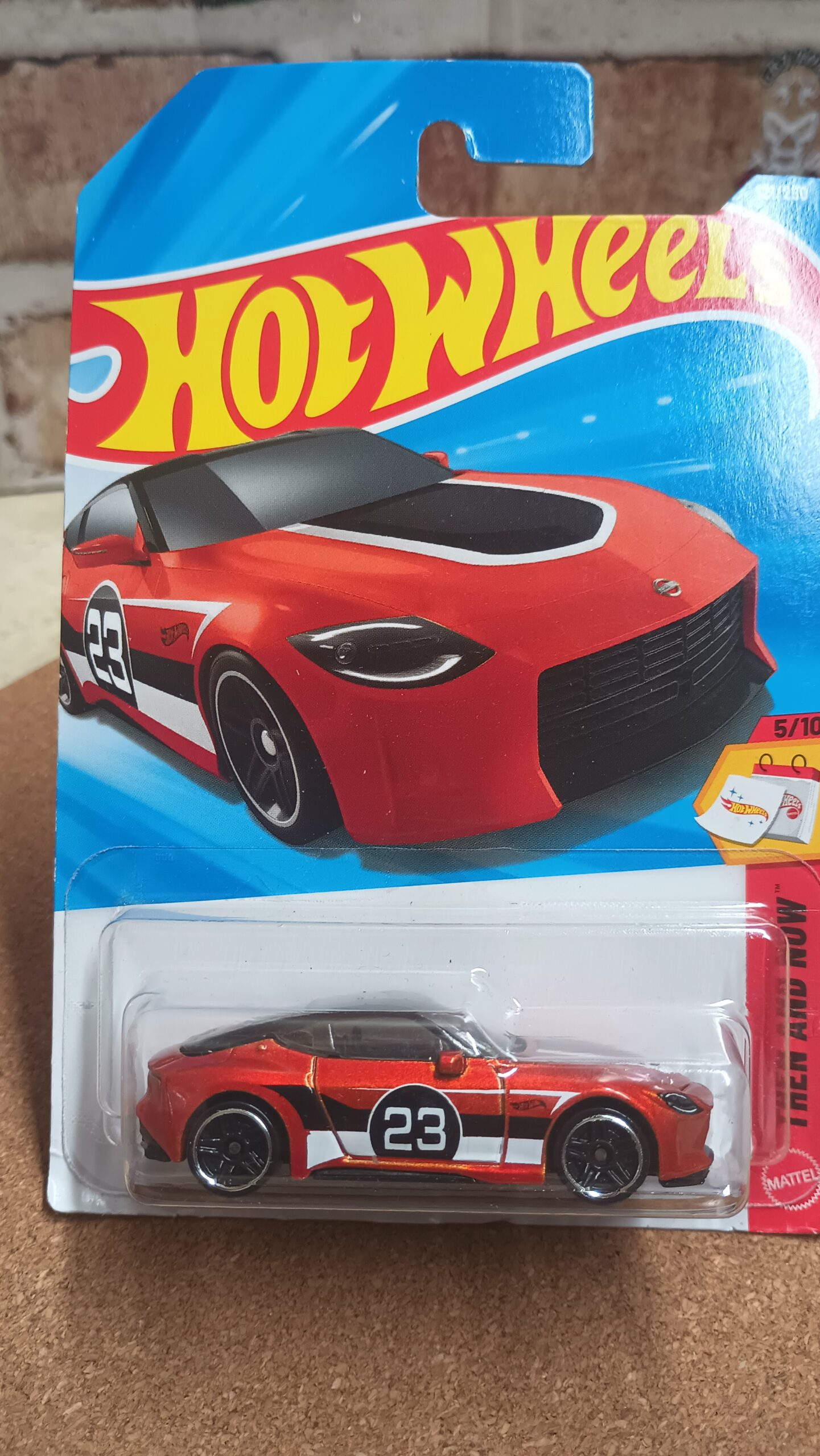 Hot Wheels 2023 Nissan Z Then & Now Series