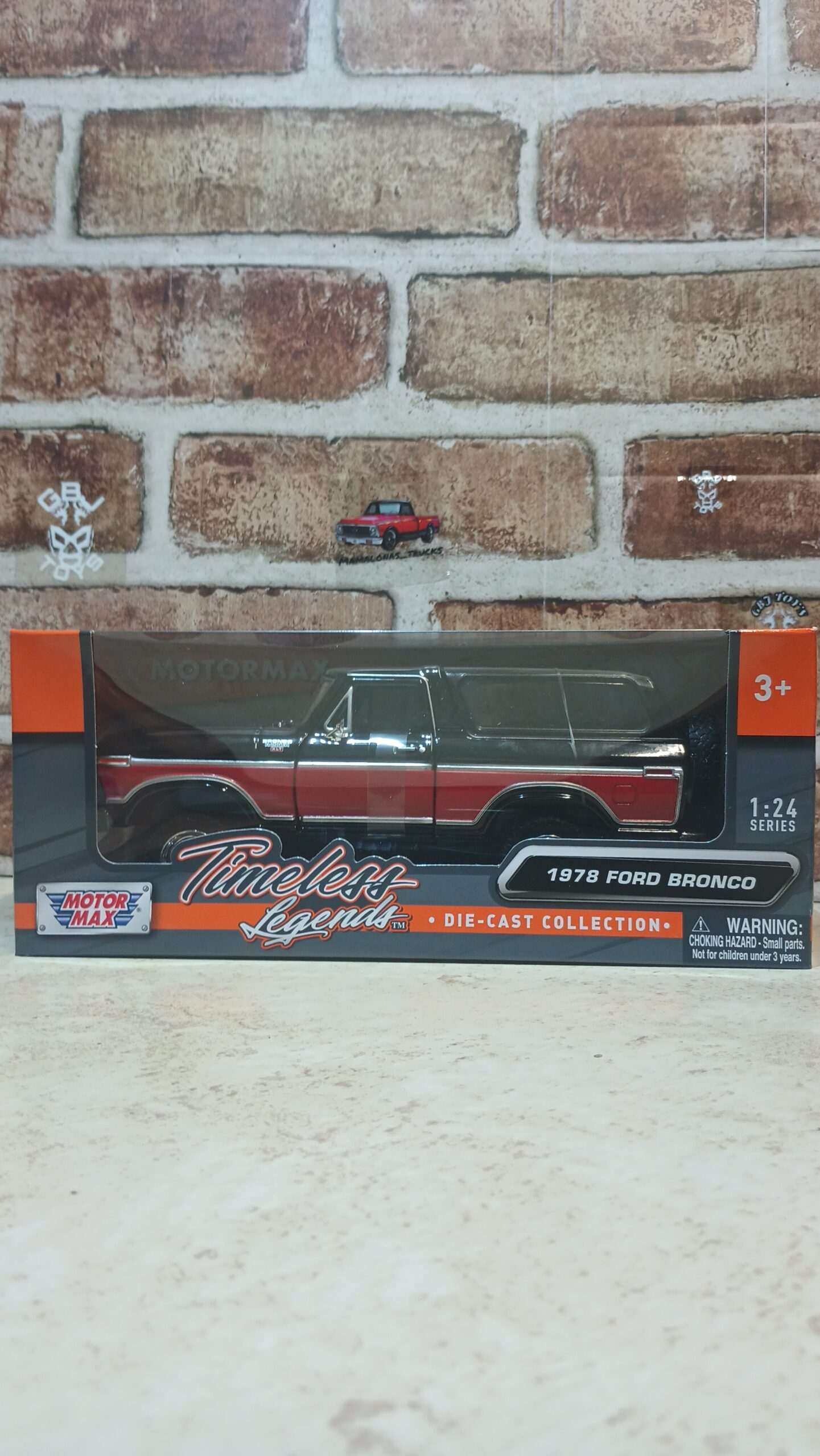 1978 Ford Bronco Ranger XLT with Spare Tire Black and Red "Timeless Legends" Series 1/24 Diecast Model Car by Motormax