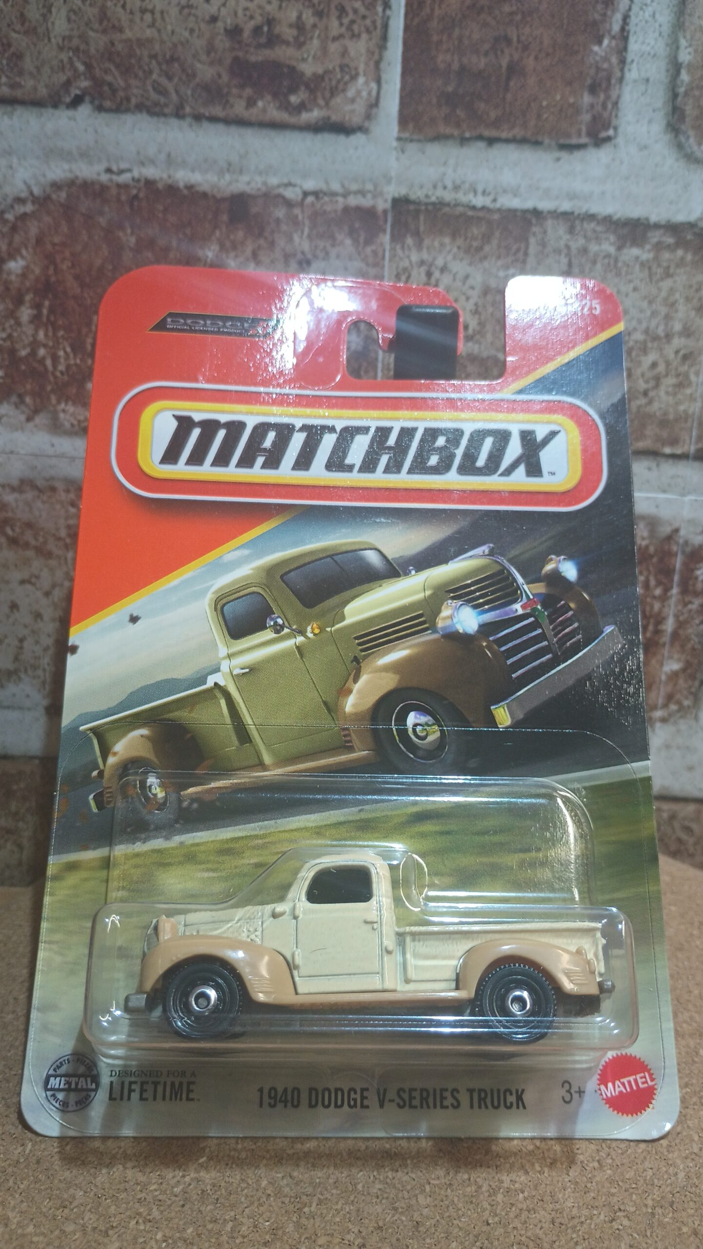 1940 DODGE V-SERIES TRUCK BY MATCHBOX