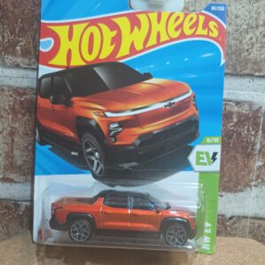 SILVERADO EV RST BY HOT WHEELS