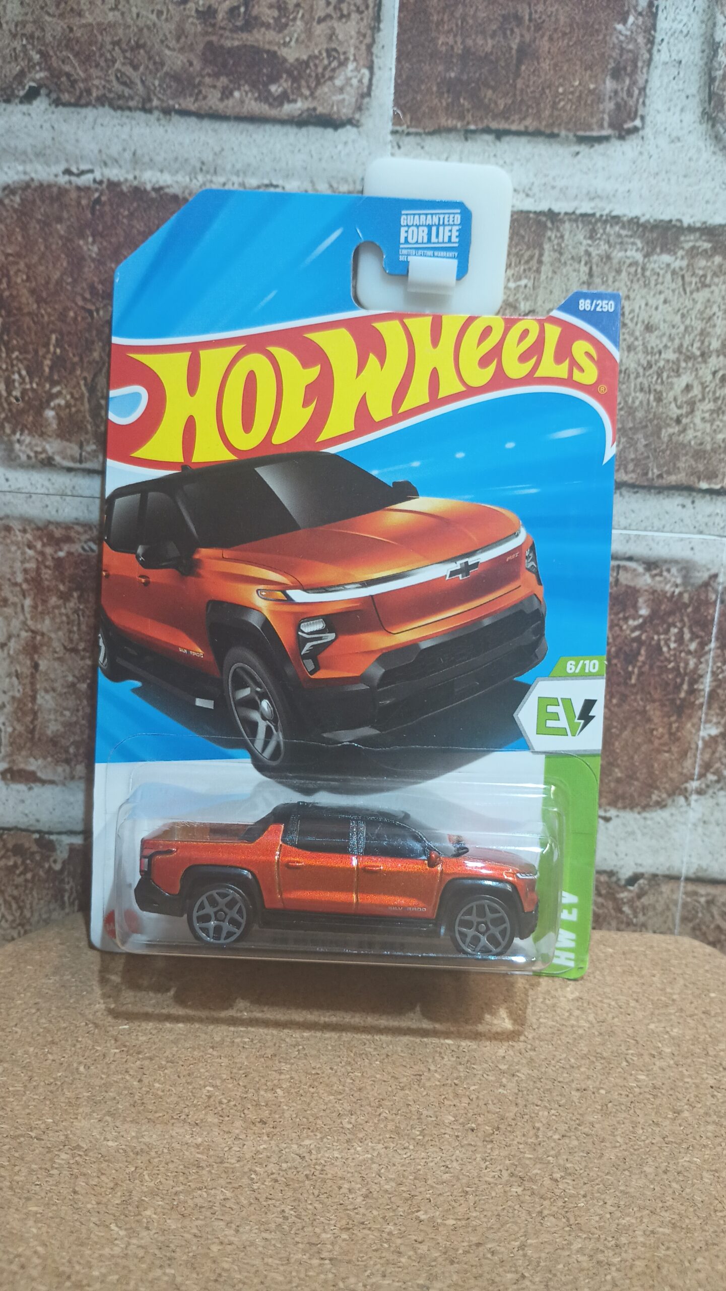 SILVERADO EV RST BY HOT WHEELS