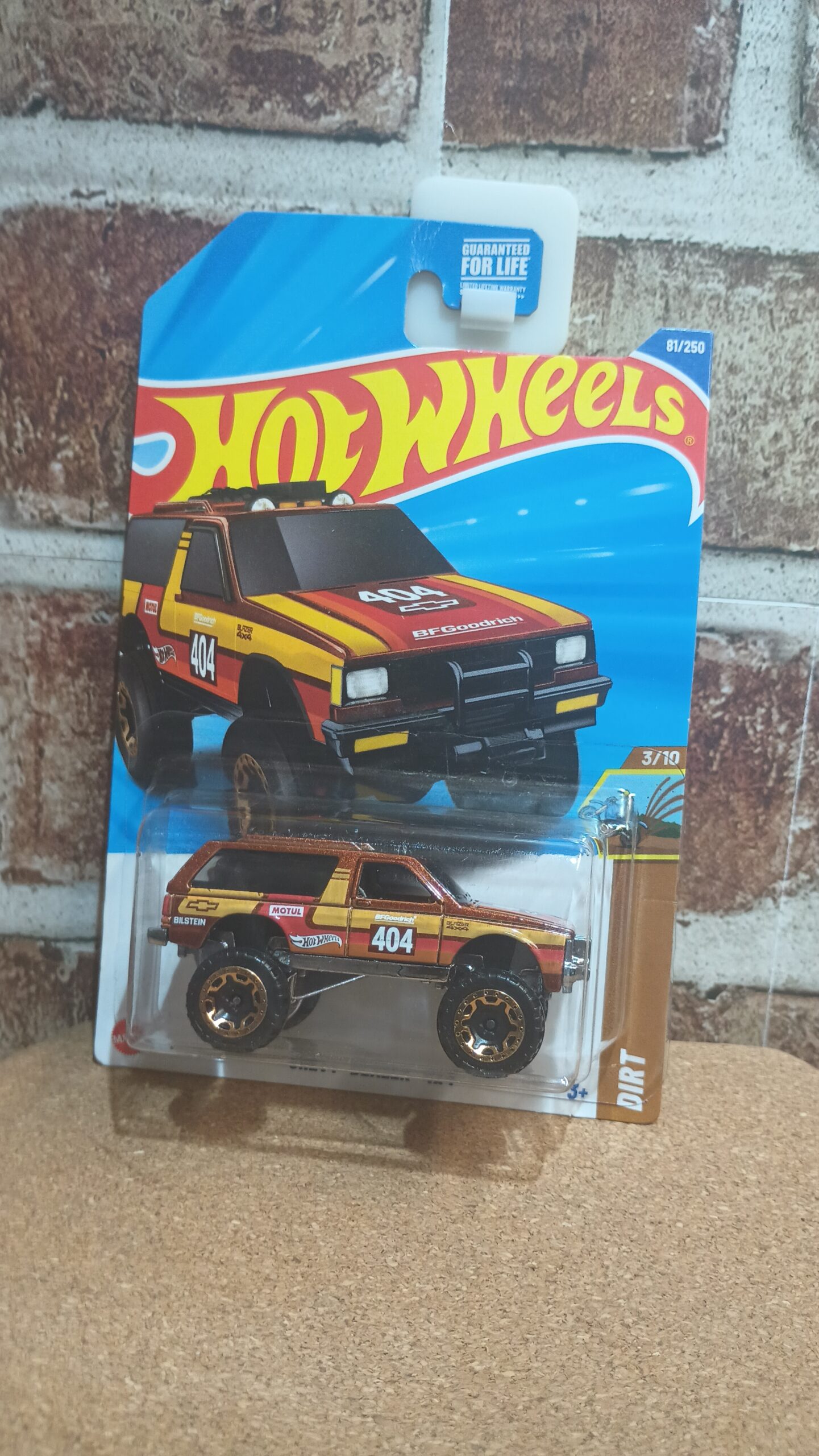 CHEVY BLAZER 4X4 BY HOT WHEELS