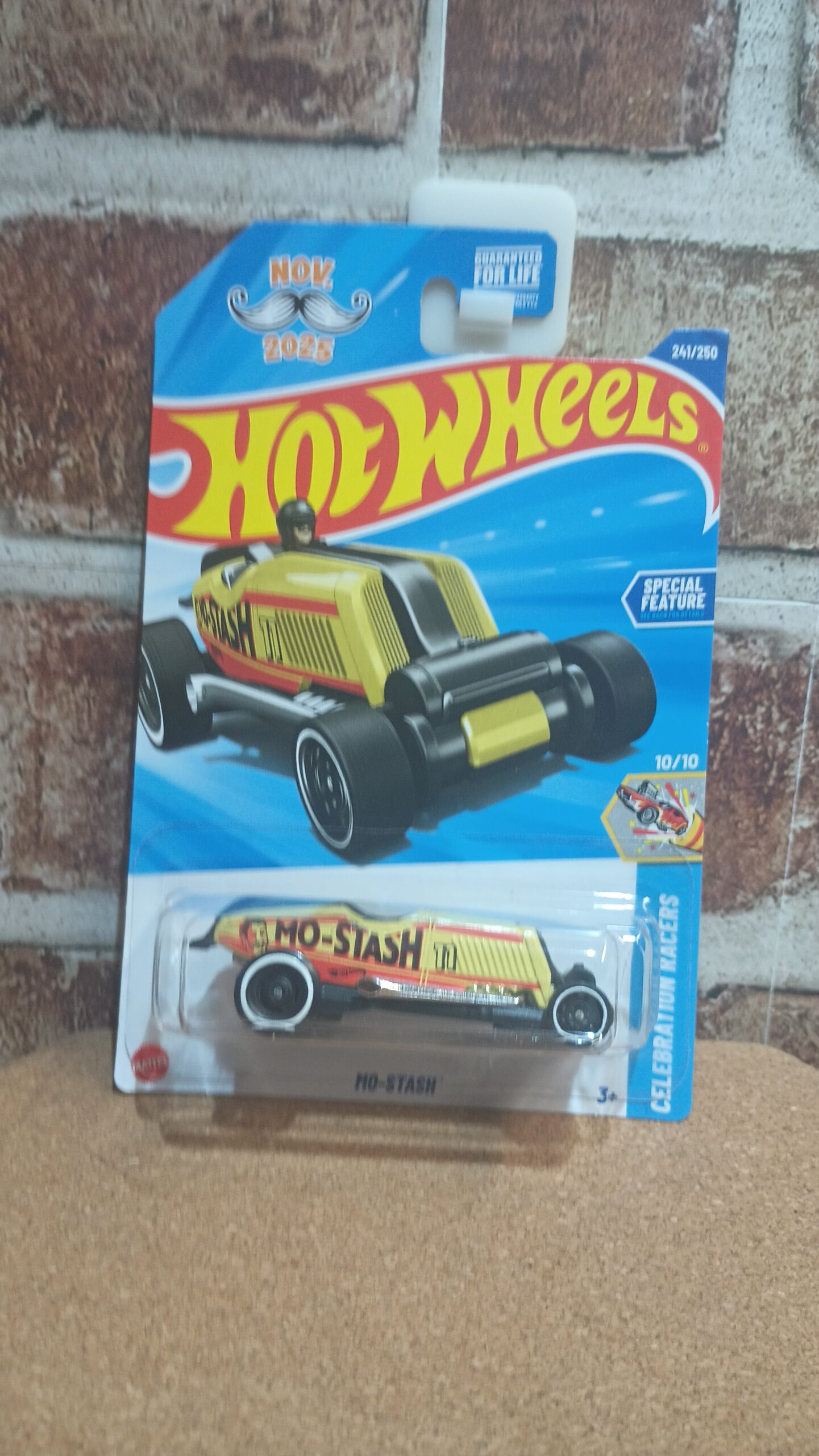 MO-STASH BY HOT WHEELS