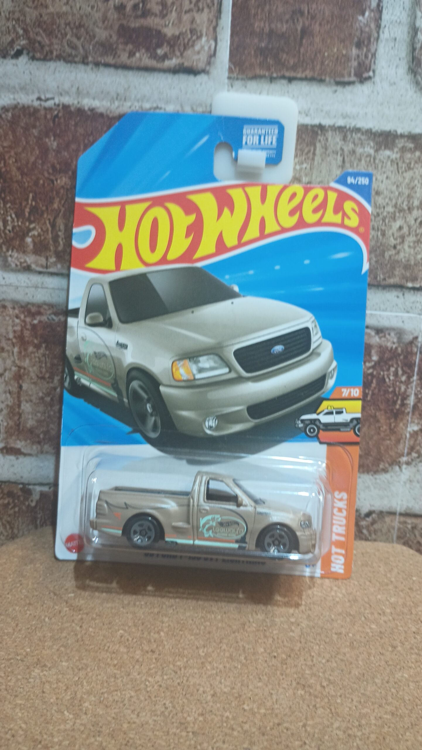 '99 FORD F-150 SVT LIGHTNING BY HOT WHEELS