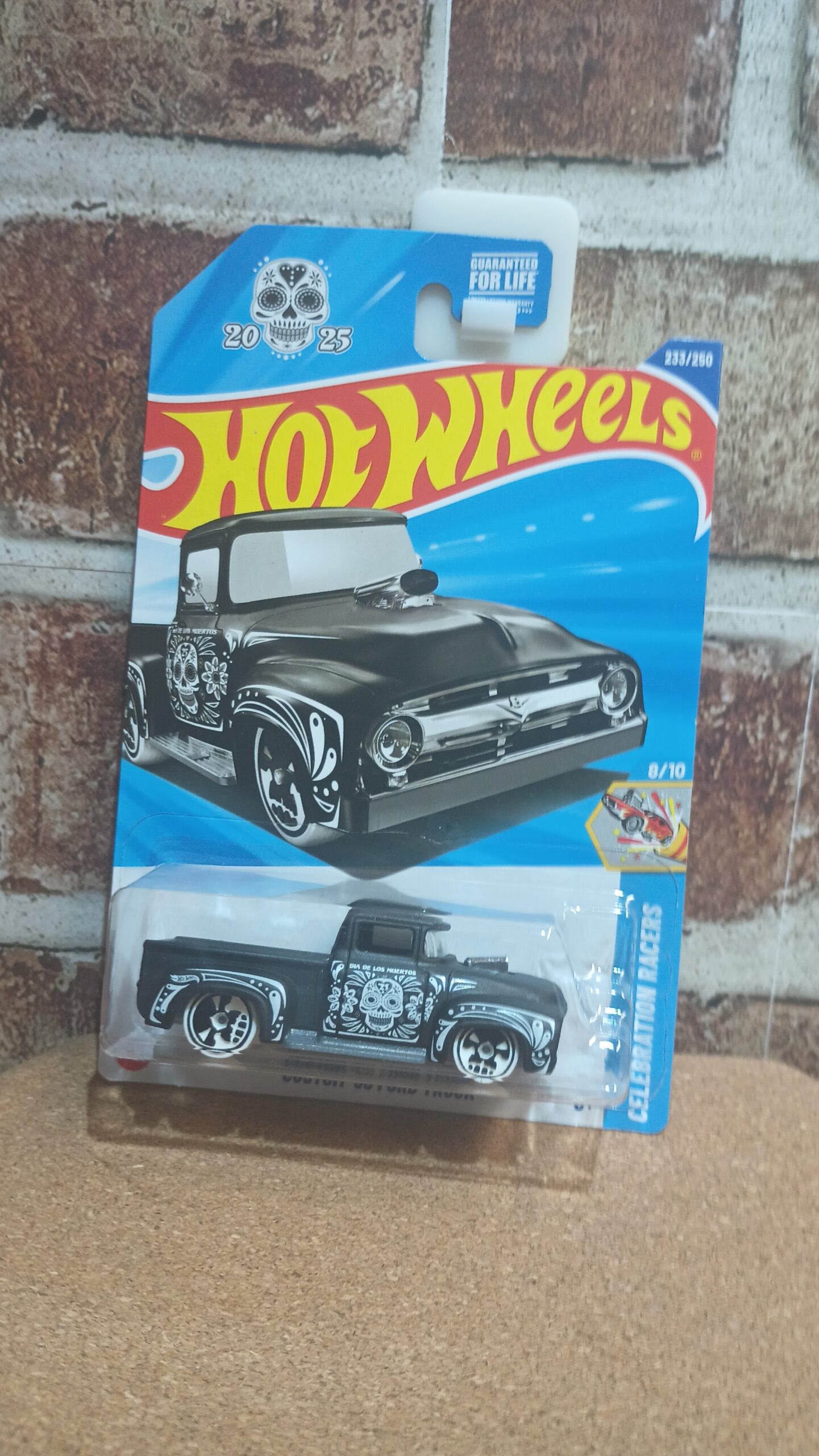 CUSTOM '56 FORD TRUCK BY HOT WHEELS