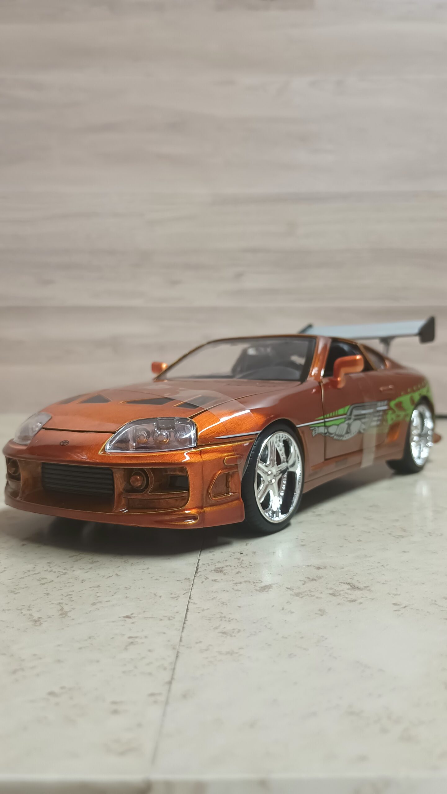 BRIAN'S TOYOTA SUPRA 1:24 DIECAST BY JADA - Imagen 5