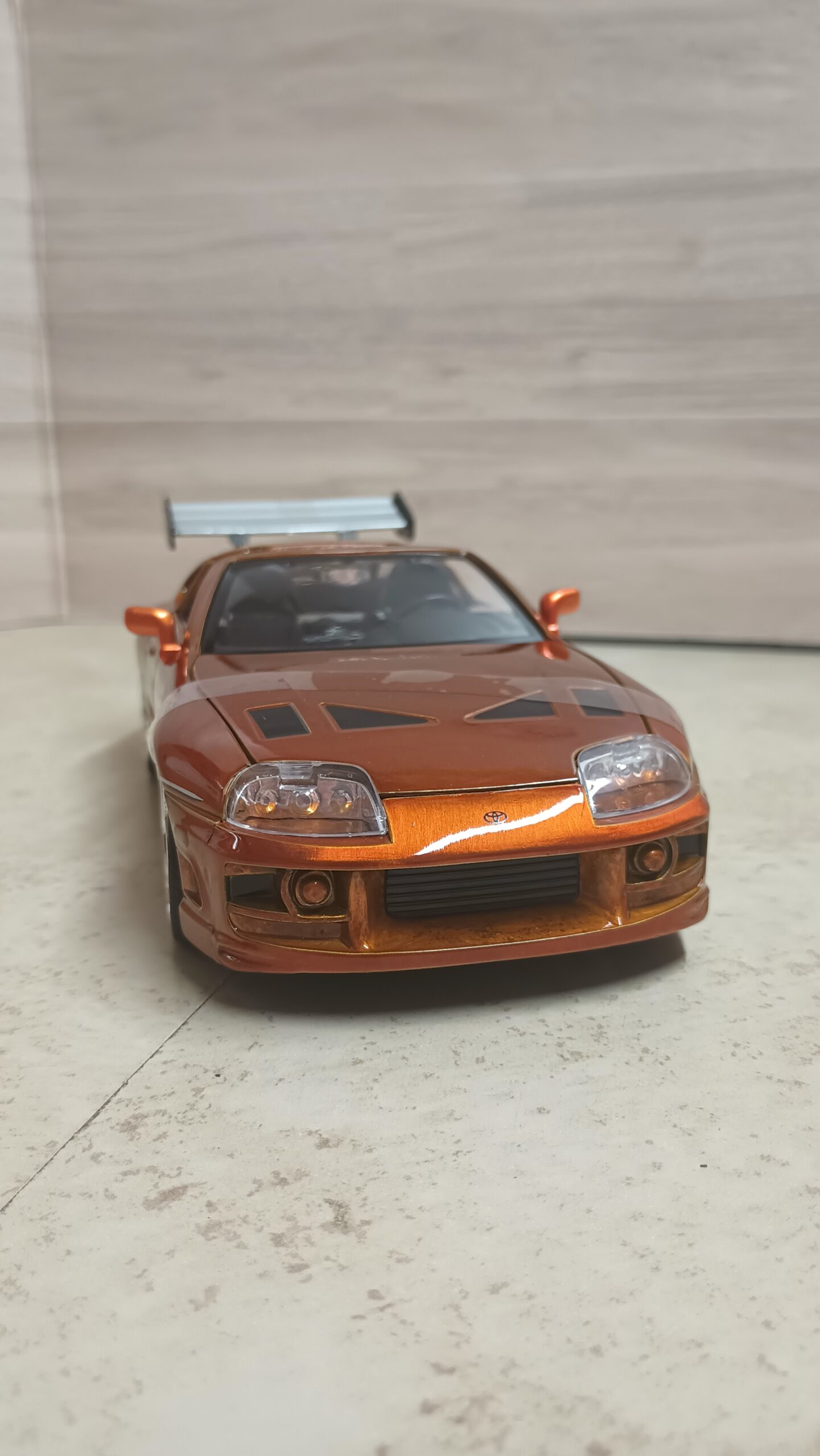 BRIAN'S TOYOTA SUPRA 1:24 DIECAST BY JADA - Imagen 2